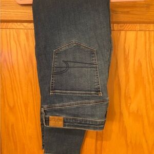 American Eagle High-Rise Jegging -